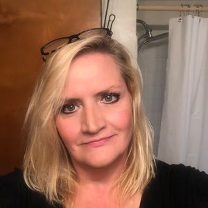 Meet your Posher, Ellen